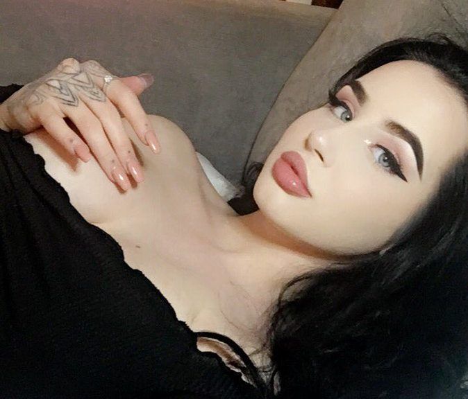 Индивидуалки без голосовых: Почему молчание становится привлекательным в мире интим-досуга Индивидуалки без голосовых: Почему молчание становится привлекательным в мире интим-досуга